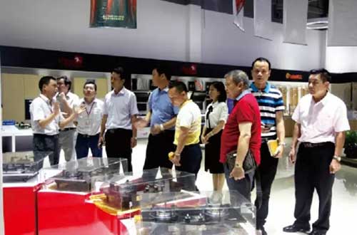 超人節(jié)能廚衛(wèi)電器爆炒系列煙機上市