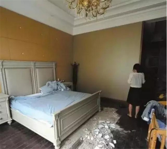 為什么你們不聽我的話，選擇品牌好的全屋吊頂!