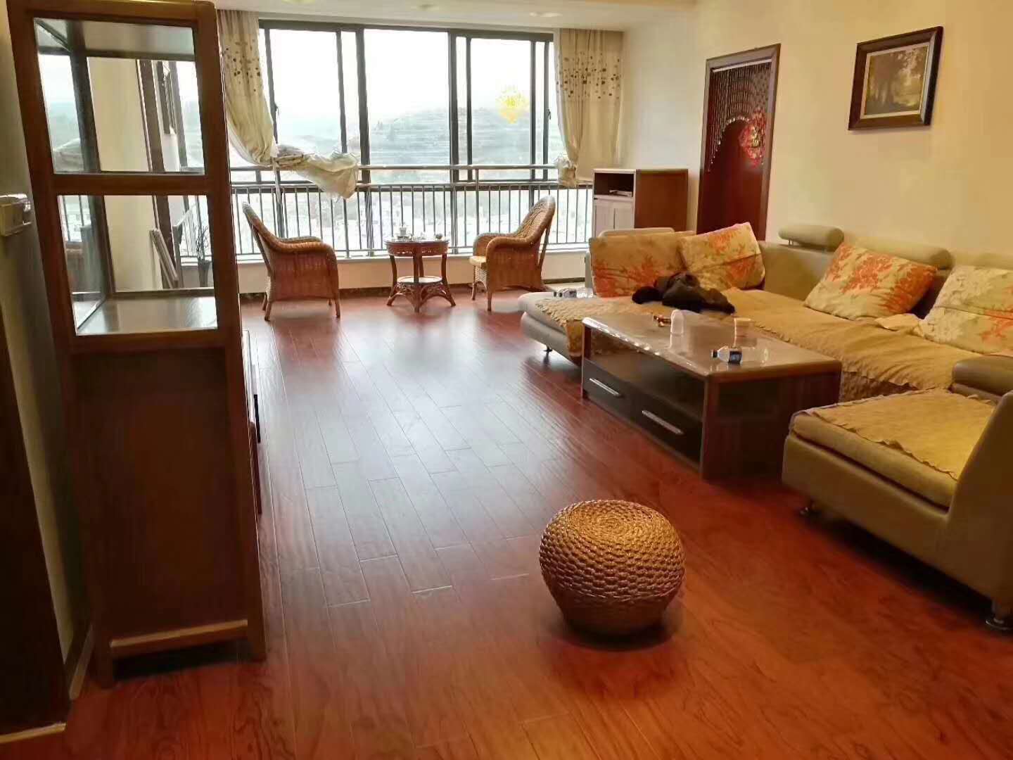 品牌日記|榮事達地板優(yōu)秀品質征服消費者，多地捷報頻傳