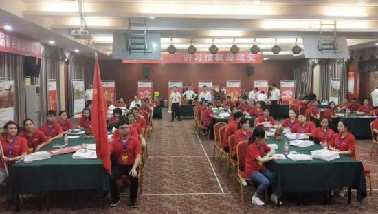 品牌大事|漢邦地板商學(xué)院第一屆精英店長集訓(xùn)會(huì)收官