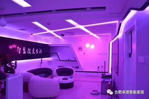你與家之間，就缺一個(gè)知名智能家居品牌的智能燈光系統(tǒng)