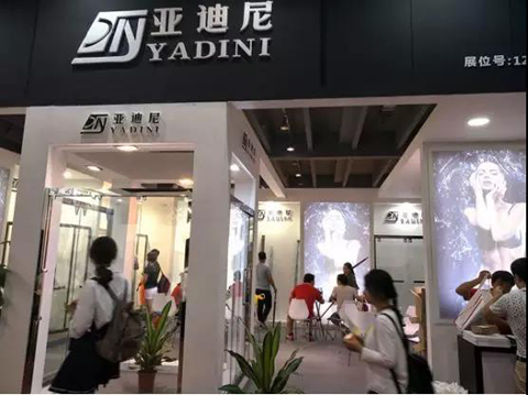 亞迪尼衛(wèi)浴萬明： 堅持產(chǎn)品實用性，讓人人用上好淋浴房