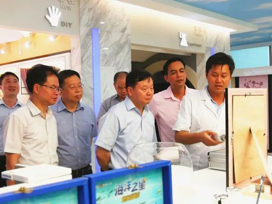 佛山市市長(zhǎng)朱偉考察美涂士，并為美涂士黨支部成立揭牌