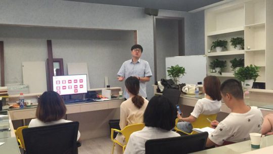 行于斯，不懼風雨——兔寶寶衣柜培訓師，團隊制勝
