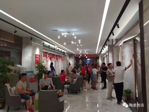 金尊玉渠道下沉實行“千店計劃”，上半年業(yè)績已翻番