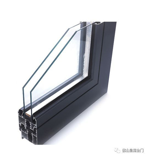 冬天寒氣逼人，不怕，這里有皇庭金門鋁合金門窗