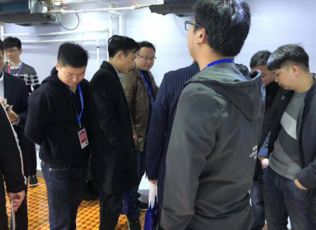 上海熱泵展開展首日，伊蕾科斯空氣能展區(qū)人氣爆棚！