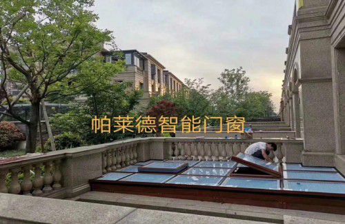 冬天待在陽光房太幸福了，了解下帕萊德高端陽光房定制