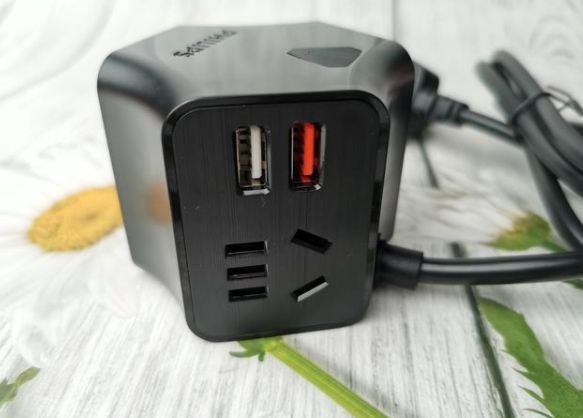 有了飛利浦摩天輪系列插座，充電器什么的都是浮云！