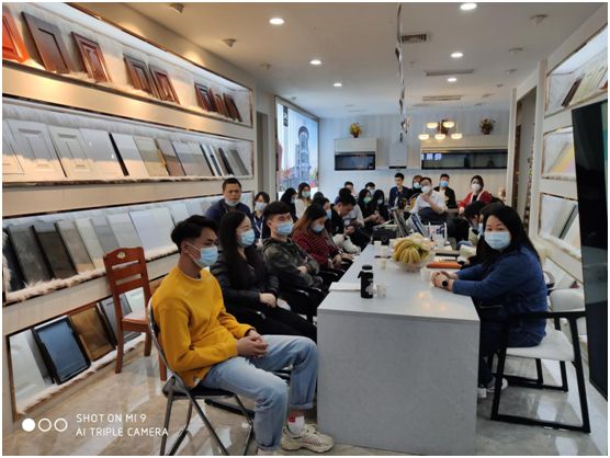 相互交流  形成合力  品愛全屋定制經(jīng)銷商交流會(huì)賦能終端