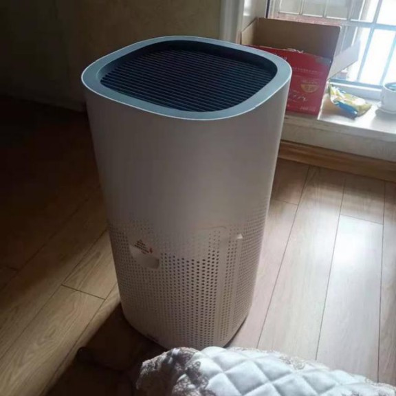 華為空氣凈化器深層凈化，保障家人的健康呼吸環(huán)境