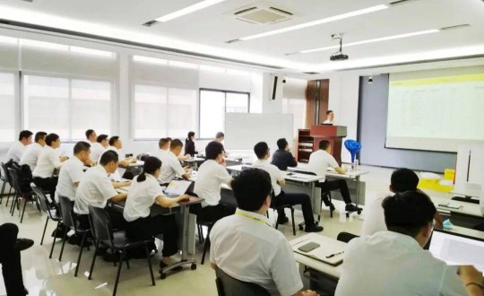 有沒有人知道，TCL照明、龍勝、嘉美等年中忙什么？