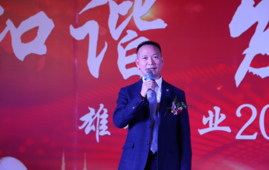雄星鋁業(yè)董事長(zhǎng)陳雄：制勝法寶沒有，用心才是生存發(fā)展之道