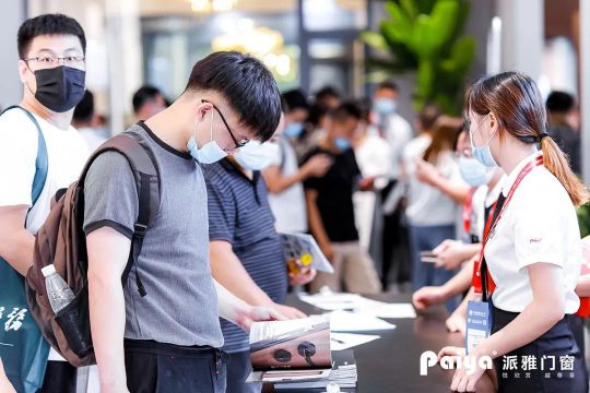 人氣爆棚超震撼!!派雅門窗攜“至臻新品”驚艷建博會(huì)！ 