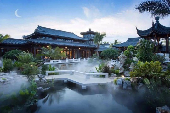 中式圍合院落，三宅仿古門窗，共譜歲月輝煌