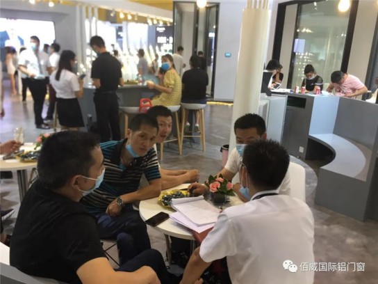佰威國際門窗驚艷亮相廣州建博會，獲得無數(shù)點贊