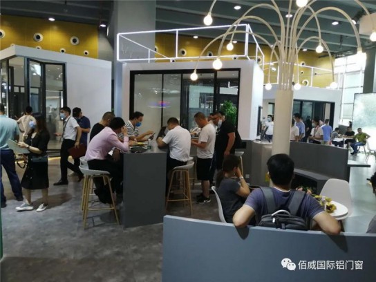 佰威國際門窗驚艷亮相廣州建博會，獲得無數(shù)點贊