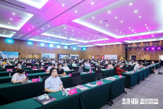 伊百麗全屋定制榮獲“2020經(jīng)銷商推崇十大品牌”!