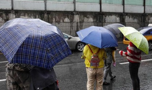 夏季多雨時分，關(guān)于智能鎖防水的那些問題